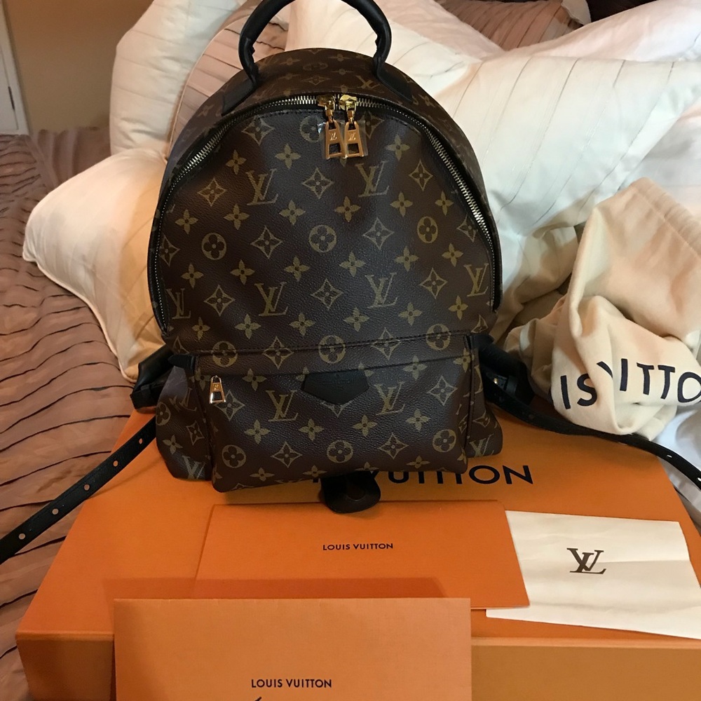 ❗️SOLD❗️Louis Vuitton Palm Springs MM